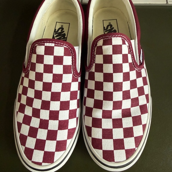 Classic Slip-On Checkerboard Vans - Picture 2 of 5